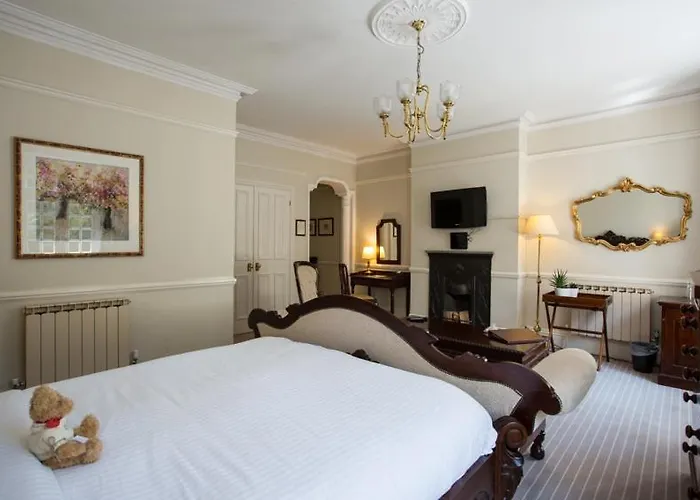 Chateau La Chaire 4* Rozel