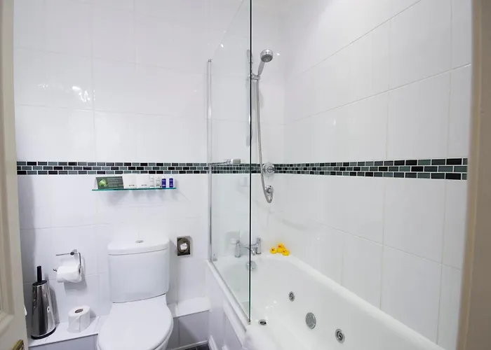 Chateau La Chaire 4*